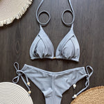 Auksė | Trikampis Bikinis su Grandinėlės Detale