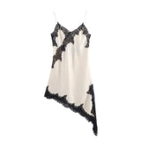 Nėriniuota Halter Suknelė – Asimetriška Vasaros Elegancija