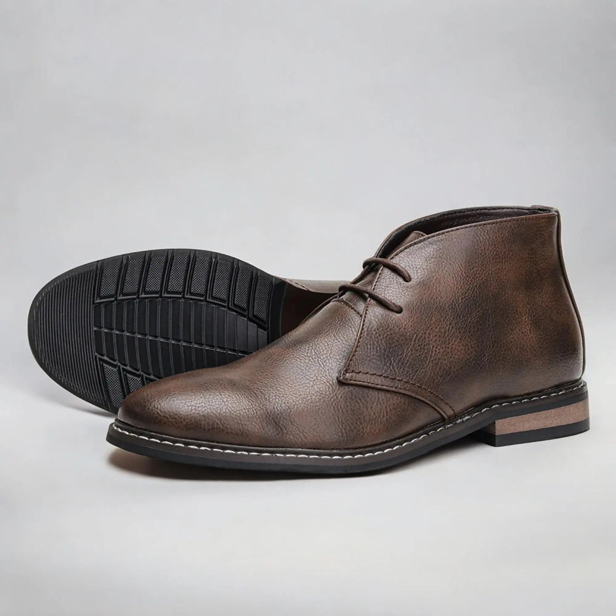 LITHUA Dallas™ | Laiko patikrinti Chukka batai