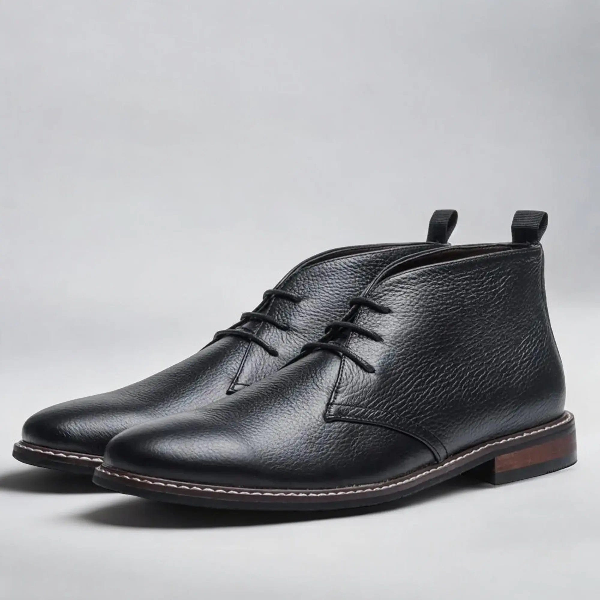 LITHUA Juoda / 39.0 Dallas™ | Laiko patikrinti Chukka batai