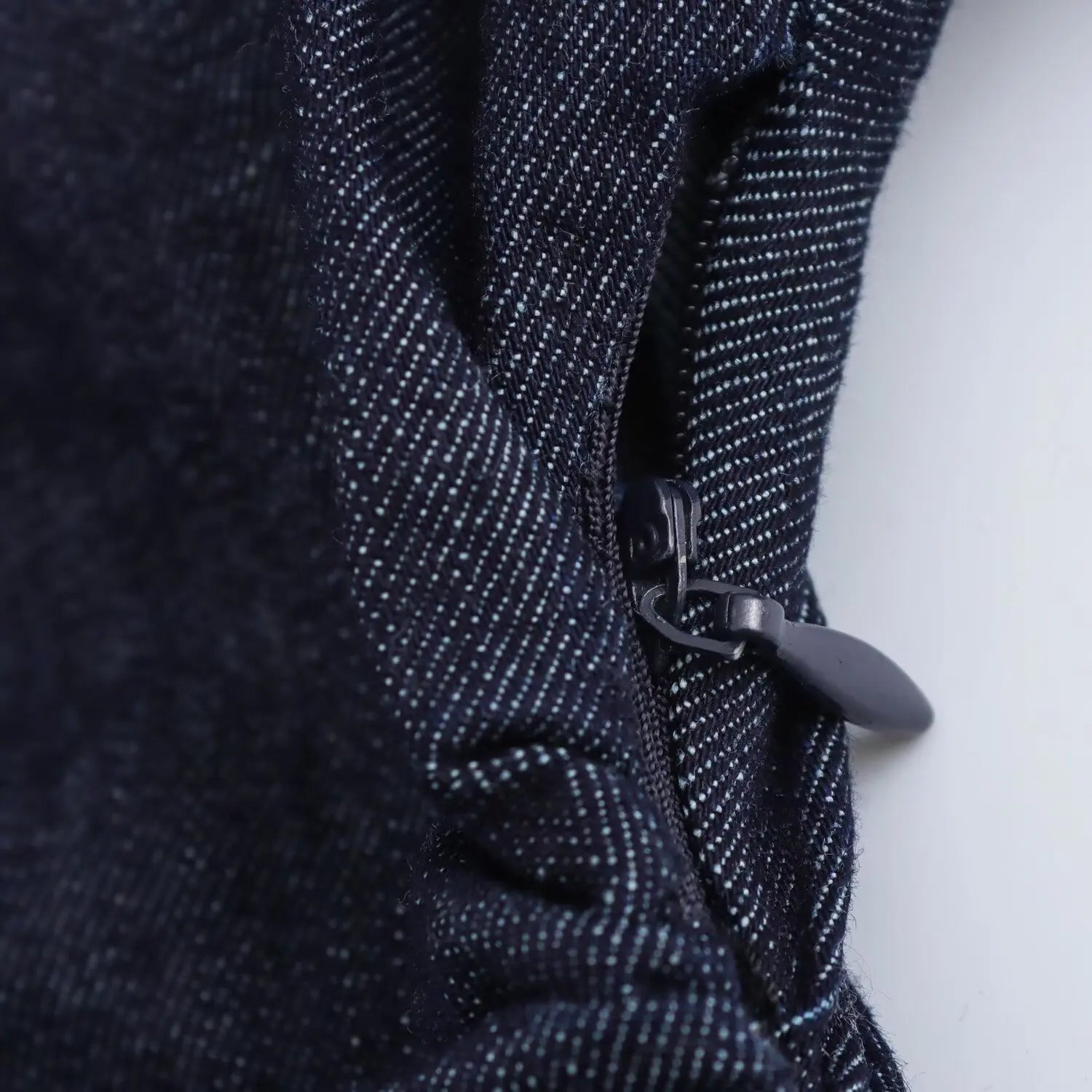 Denima Midė – detalė 5