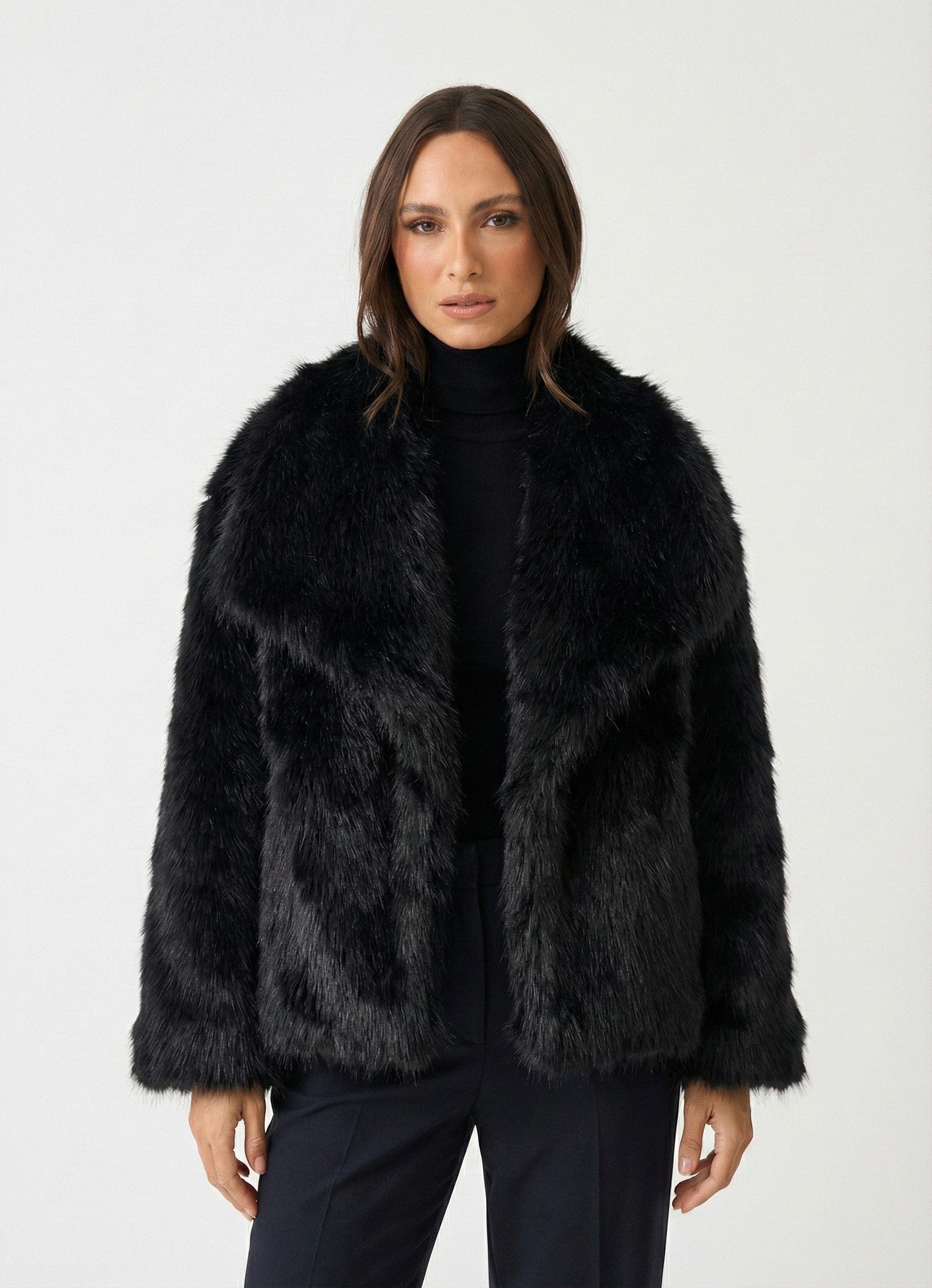 Velira Adele | Faux Fur Oversized Coat Adele | Dirbtinio Kailio Per didelis Paltas