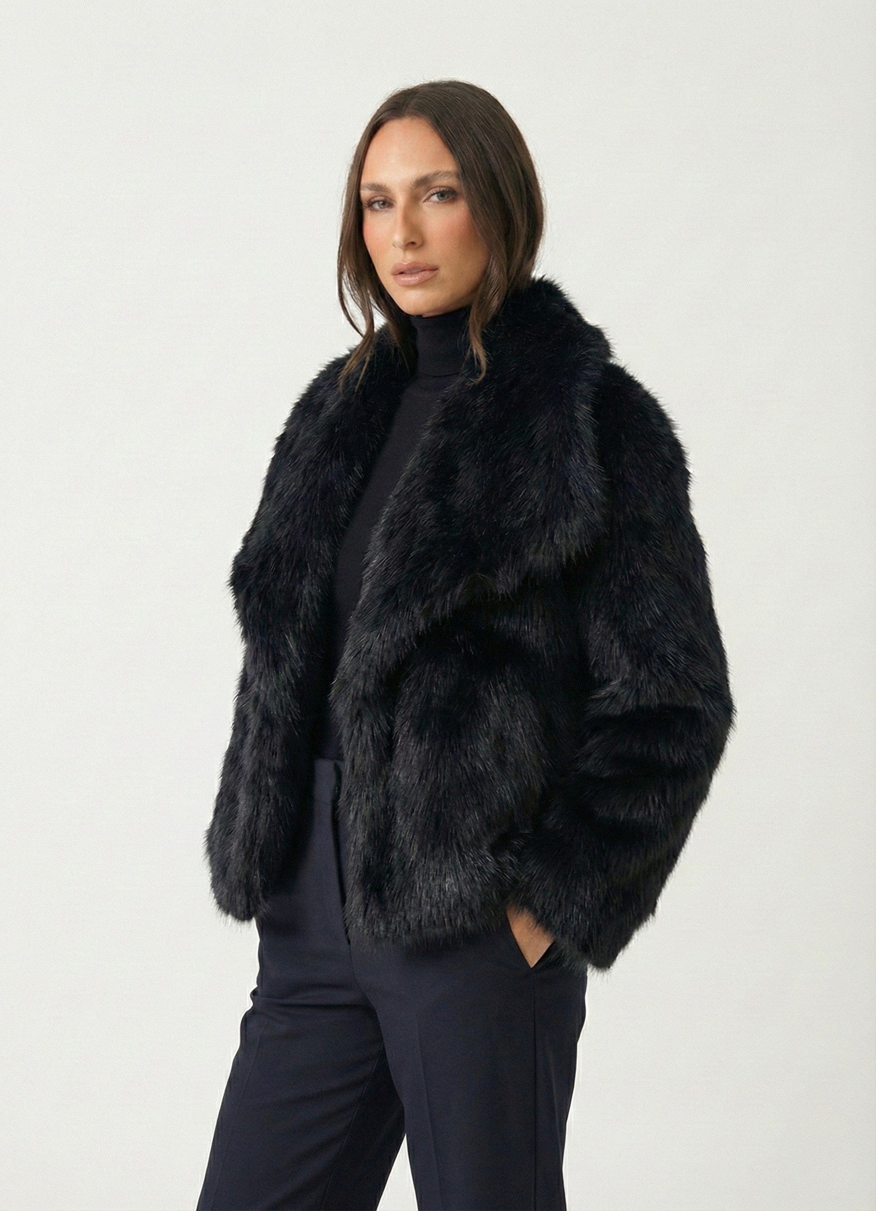 Velira Adele | Faux Fur Oversized Coat Adele | Dirbtinio Kailio Per didelis Paltas