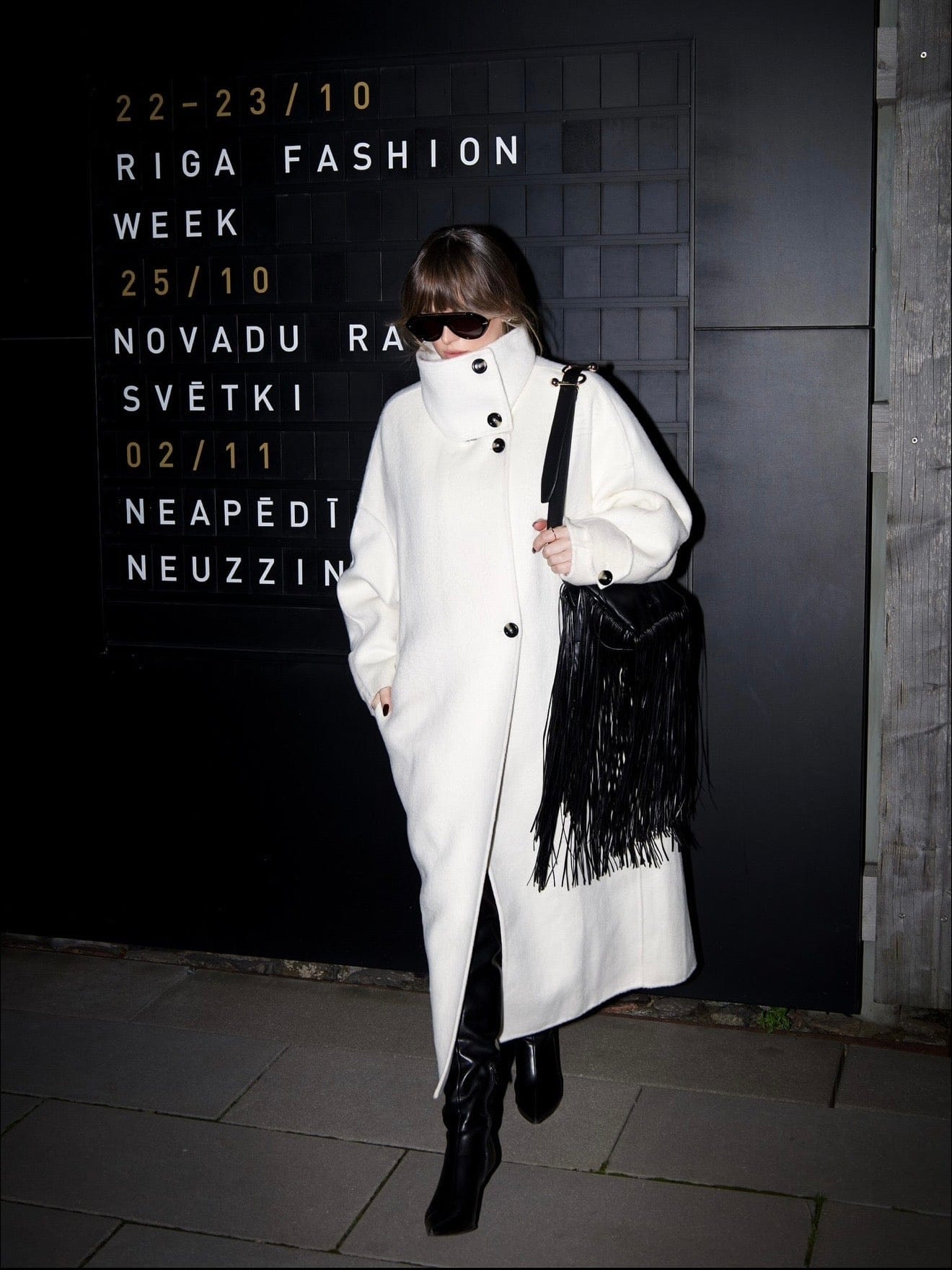 Velira Amaya | Elegant High-Neck Long Coat Amaya | Elegantiškas Ilgas Paltas Su Aukštu Kaklu