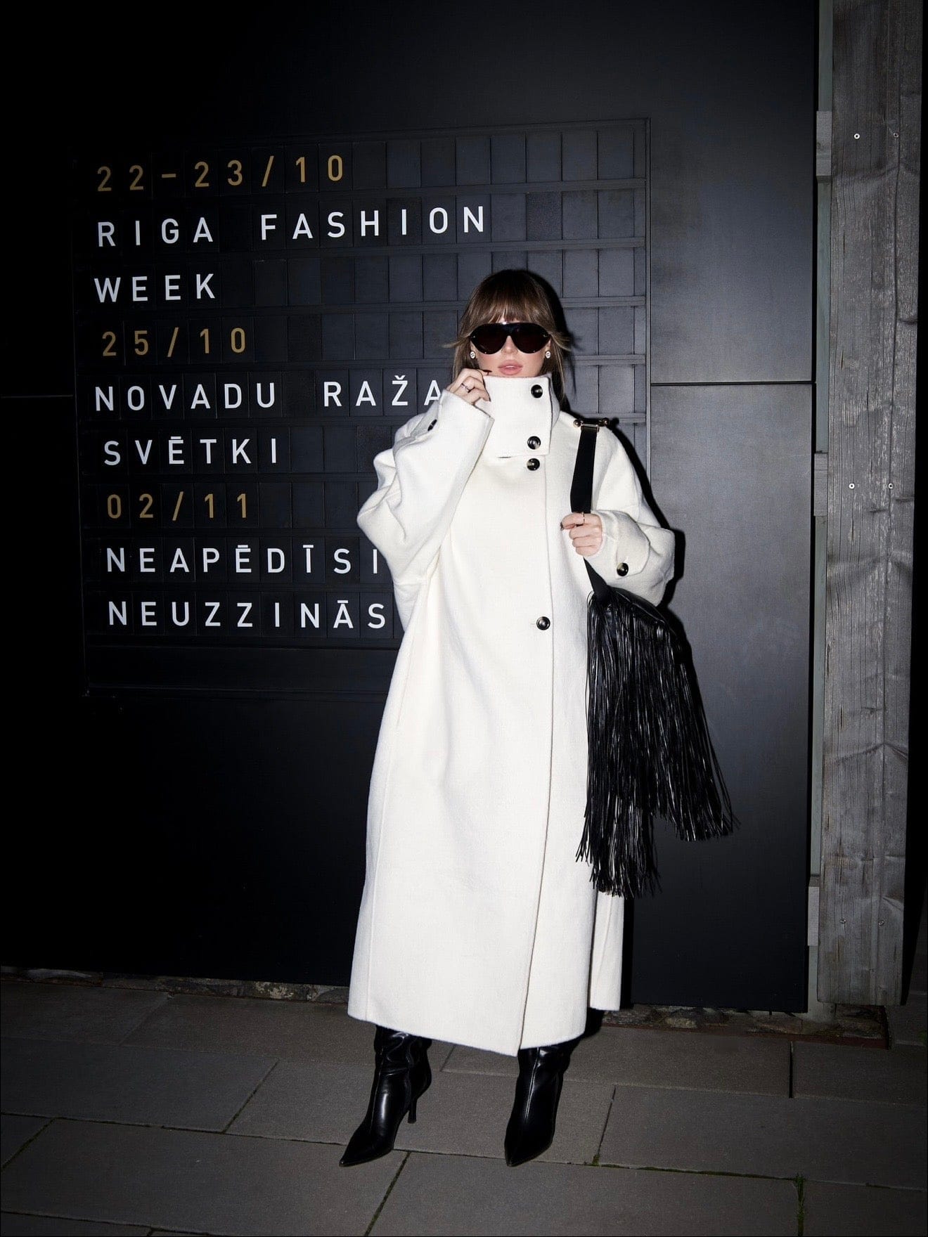 Velira Amaya | Elegant High-Neck Long Coat Amaya | Elegantiškas Ilgas Paltas Su Aukštu Kaklu