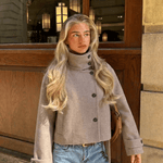 Velira Angela | High-Neck Button Jacket Angela | Aukštos apykaklės mygtukų švarkas