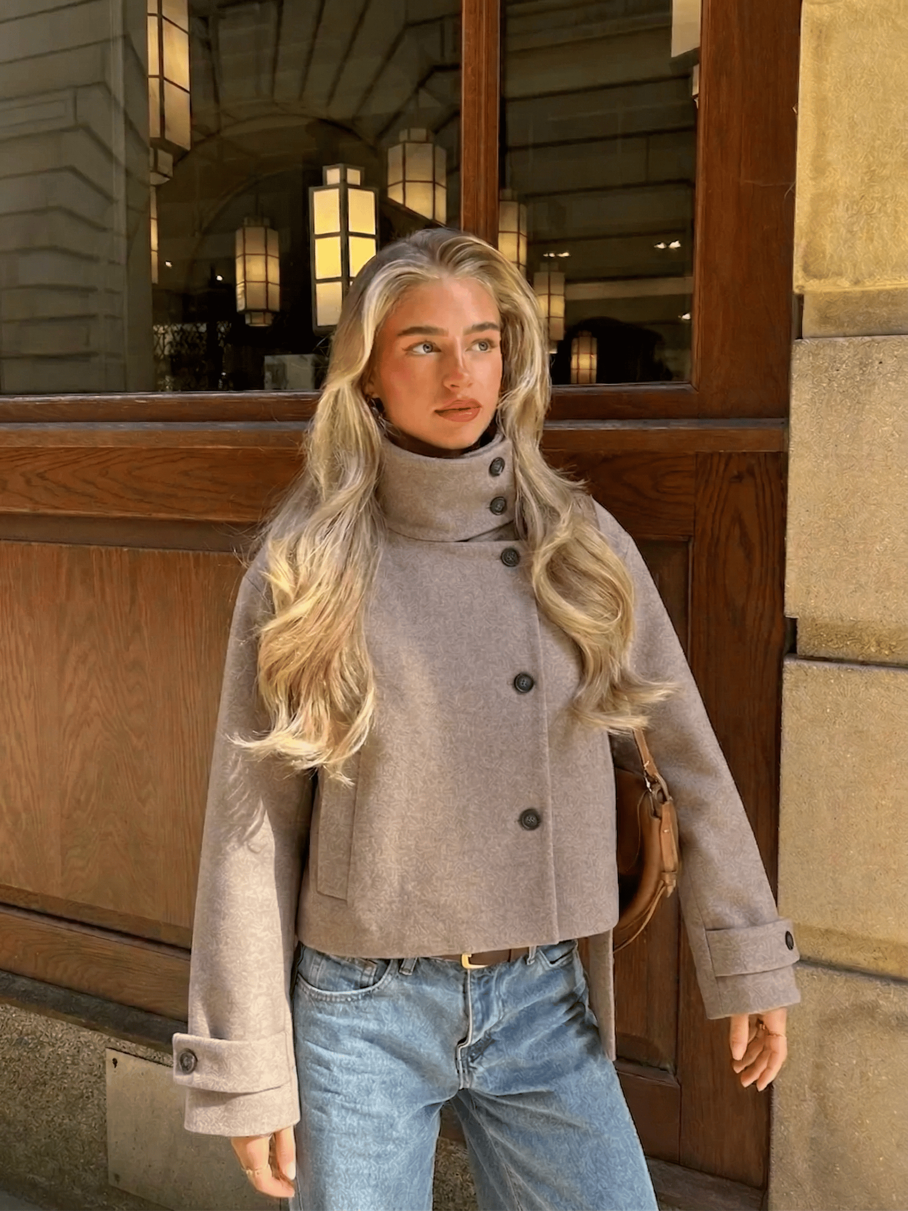 Velira Angela | High-Neck Button Jacket Angela | Aukštos apykaklės mygtukų švarkas