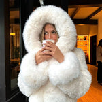 Velira Athena | Faux Fur Hooded Statement Coat Athena | Dirbtinio kailio su gobtuvu stilingas paltas