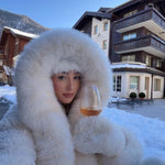 Velira Athena | Faux Fur Hooded Statement Coat Athena | Dirbtinio kailio su gobtuvu stilingas paltas