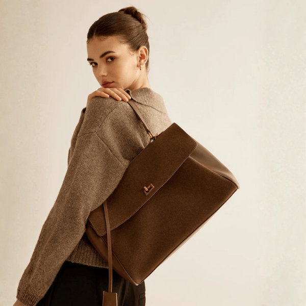 Velira Bags Solenne struktūrinė rankinė su užklotu