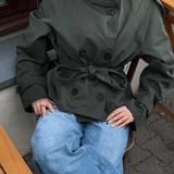 Velira Cath | Short Belted Trench Coat Cath | Trumpas diržinis lietpaltis