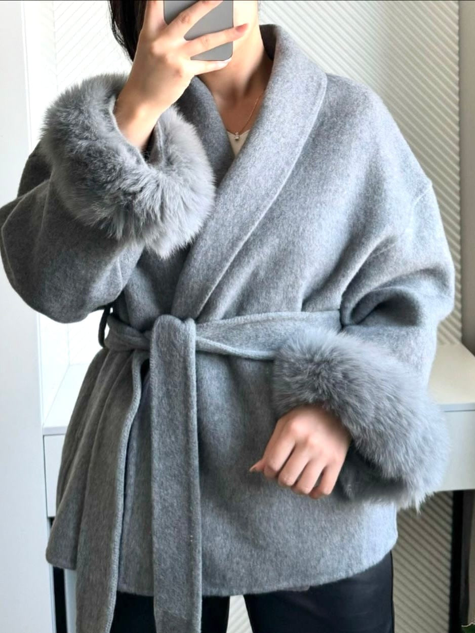 Velira Celine | Belted Coat with Faux Fur Cuffs Celine | Diržinė Striukė su Dirbtinės Odos Rankovėmis
