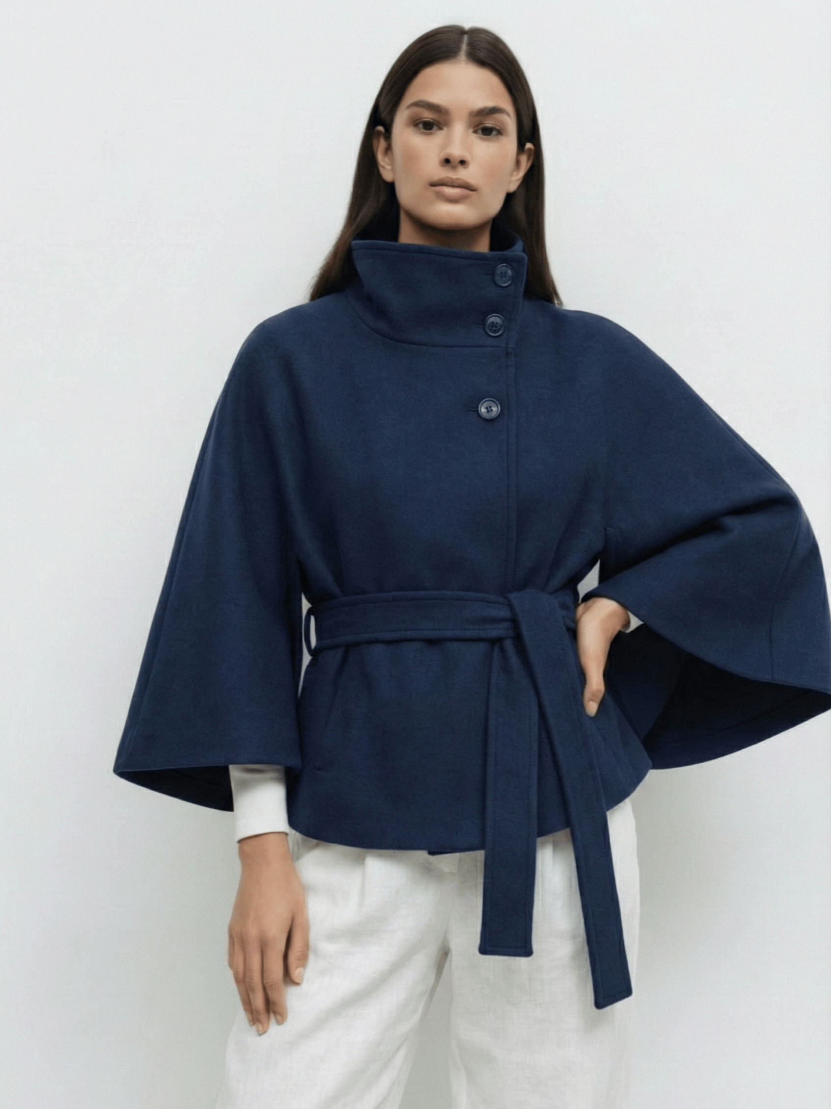 Velira Chloe | High-Neck Belted Cape Jacket Chloe | Aukštos Kaklo Diržinė Cape Striukė