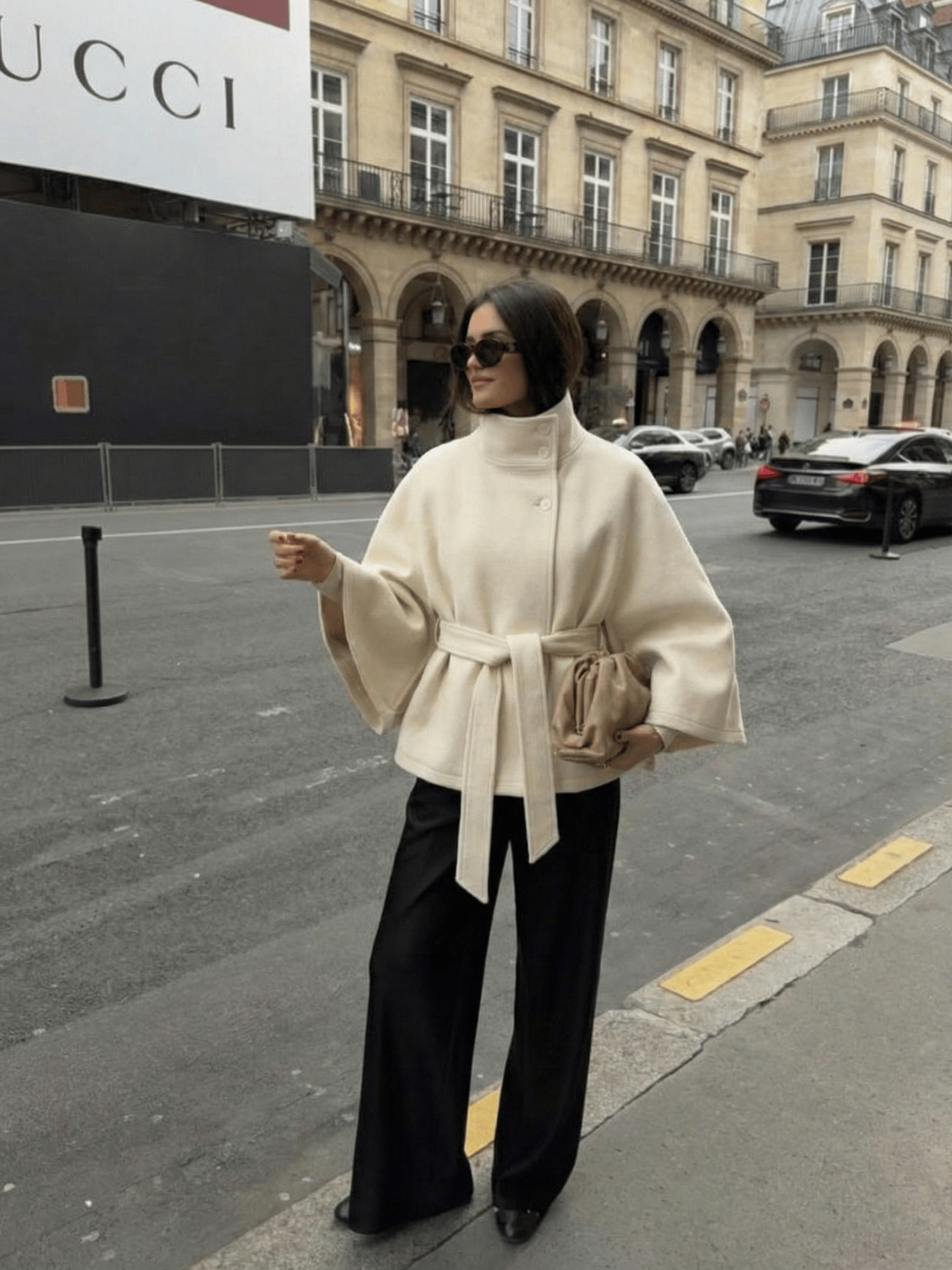 Velira Chloe | High-Neck Belted Cape Jacket Chloe | Aukštos Kaklo Diržinė Cape Striukė