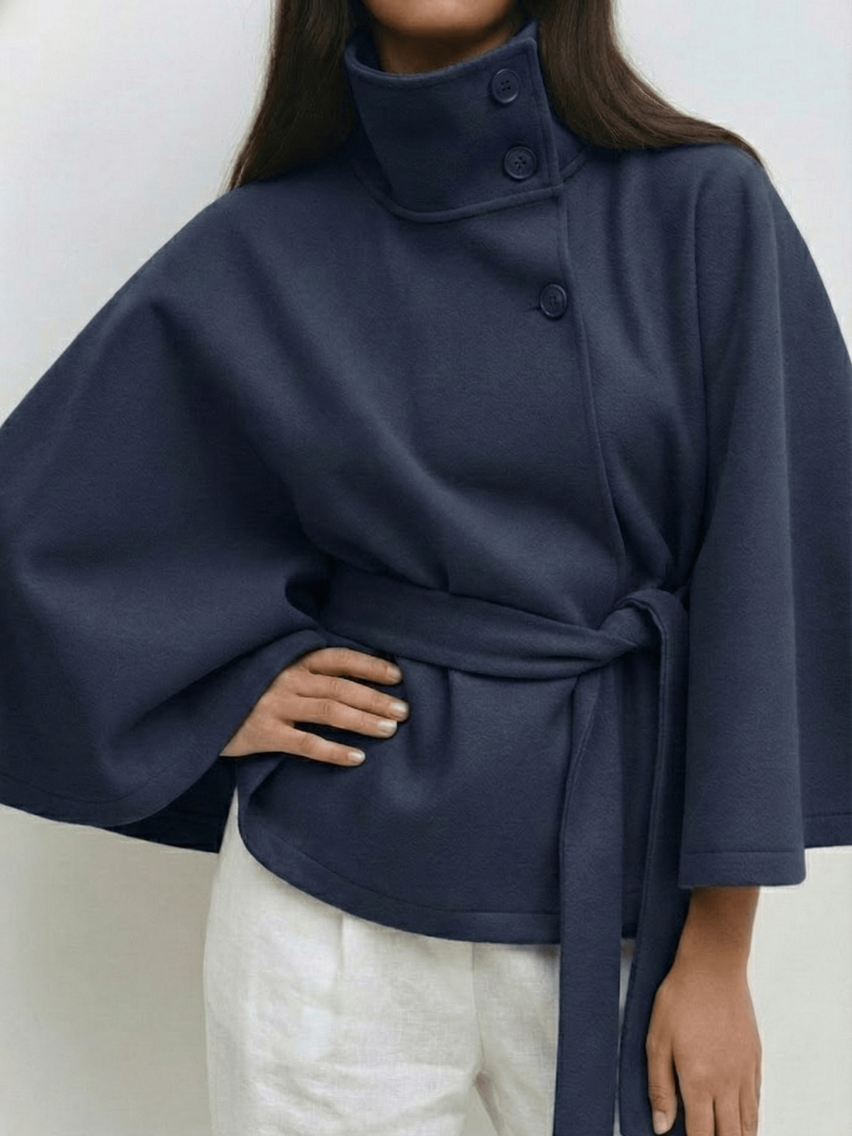 Velira Chloe | High-Neck Belted Cape Jacket Chloe | Aukštos Kaklo Diržinė Cape Striukė