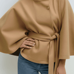 Velira Chloe | High-Neck Belted Cape Jacket Chloe | Aukštos Kaklo Diržinė Cape Striukė