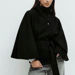 Velira Chloe | High-Neck Belted Cape Jacket Chloe | Aukštos Kaklo Diržinė Cape Striukė