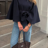 Velira Chloe | High-Neck Belted Cape Jacket Chloe | Aukštos Kaklo Diržinė Cape Striukė