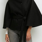 Velira Chloe | High-Neck Belted Cape Jacket Chloe | Aukštos Kaklo Diržinė Cape Striukė