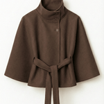 Velira Chloe | High-Neck Belted Cape Jacket Ruda / S Chloe | Aukštos Kaklo Diržinė Cape Striukė