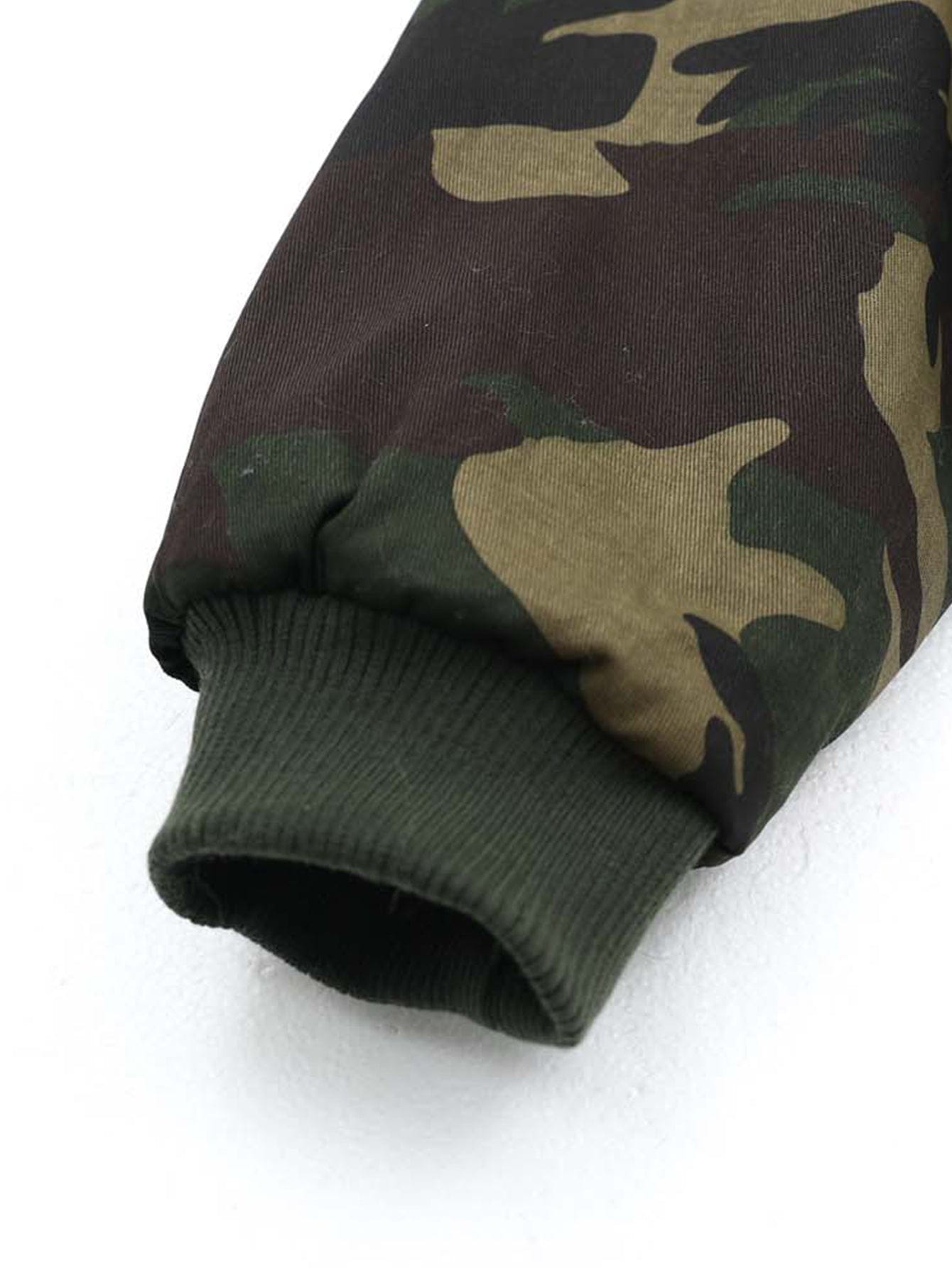 Velira Coats & Jackets Boxy kamufliažo dirbtinės odos apykaklė su gobtuvu