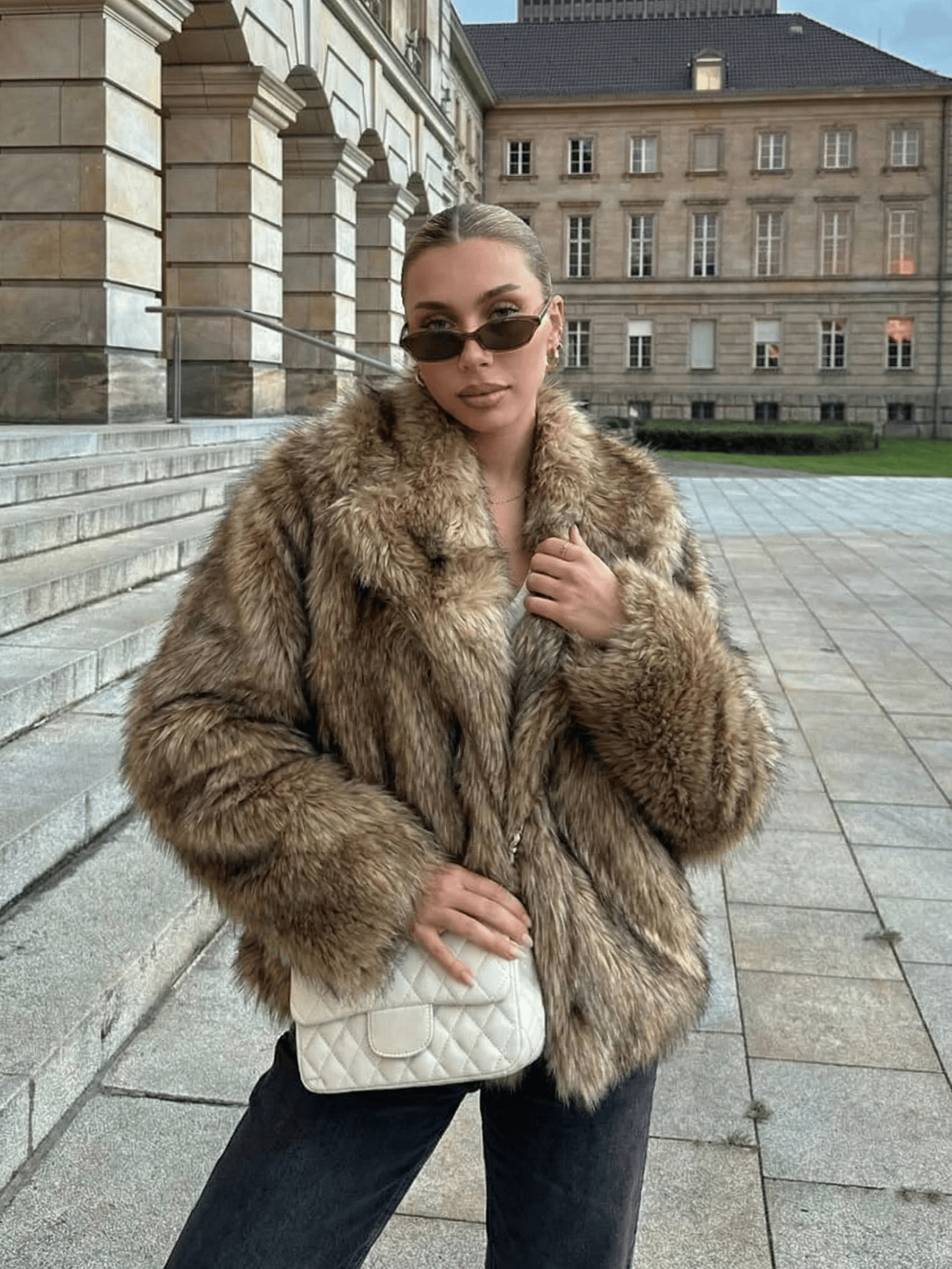 Velira Emily | Faux Fur Cropped Winter Jacket Emily | Dirbtinio kailio trumpa žiemos striukė