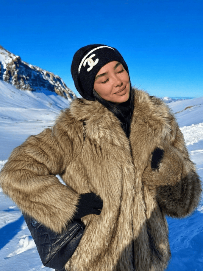 Velira Emily | Faux Fur Cropped Winter Jacket Emily | Dirbtinio kailio trumpa žiemos striukė
