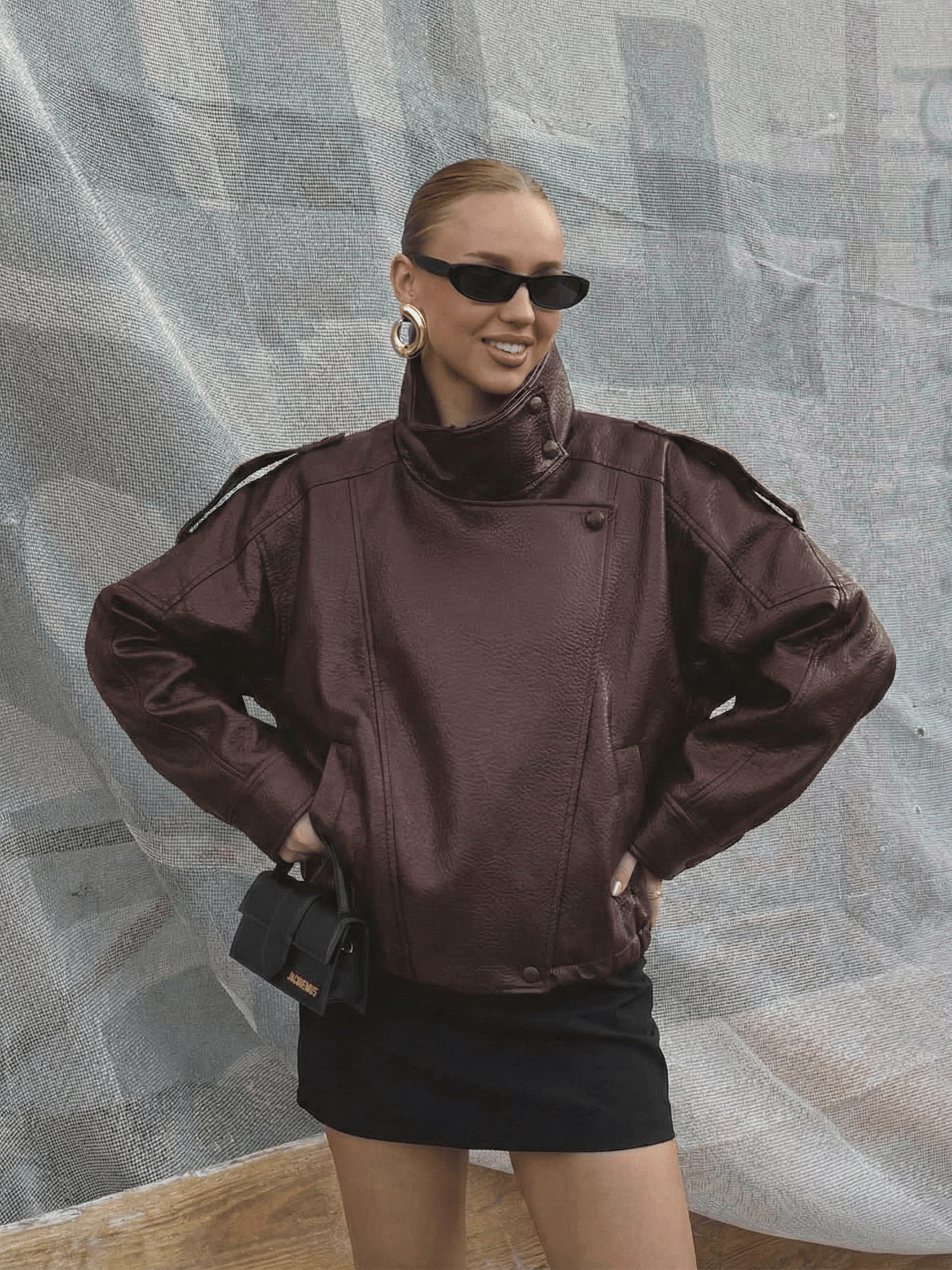 Velira Felicia | Oversized High-Neck Faux Leather Jacket Felicia | Per didelis aukštas kaklas dirbtinės odos švarkas