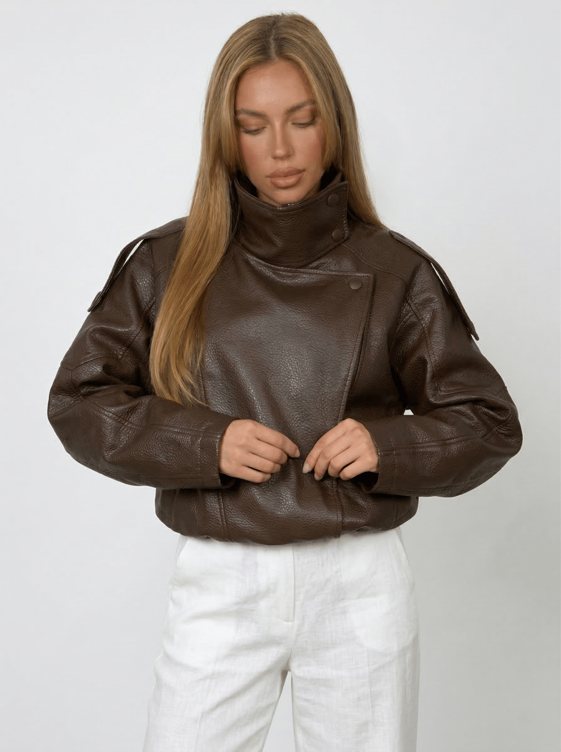 Velira Felicia | Oversized High-Neck Faux Leather Jacket Felicia | Per didelis aukštas kaklas dirbtinės odos švarkas