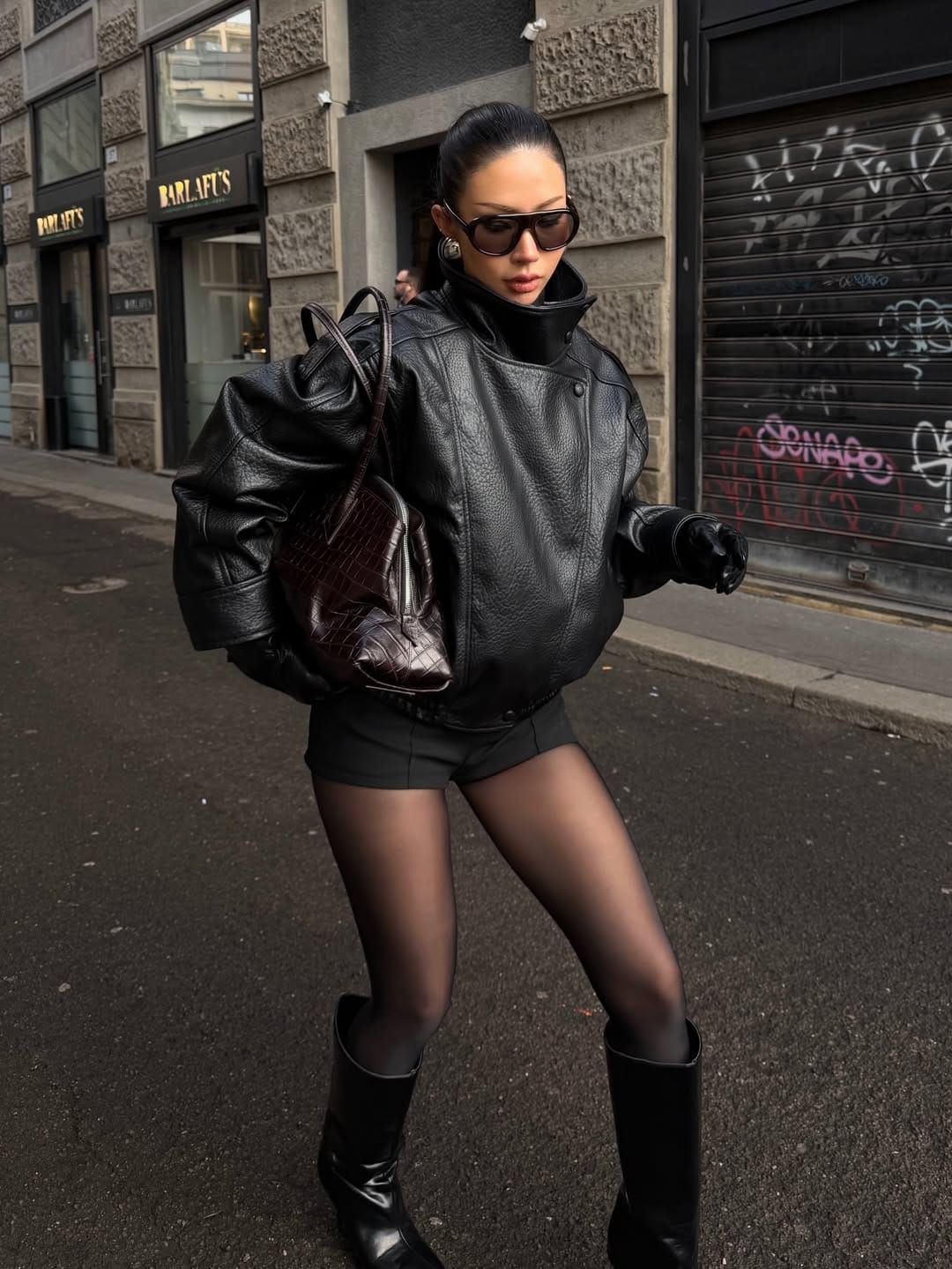 Velira Felicia | Oversized High-Neck Faux Leather Jacket Felicia | Per didelis aukštas kaklas dirbtinės odos švarkas