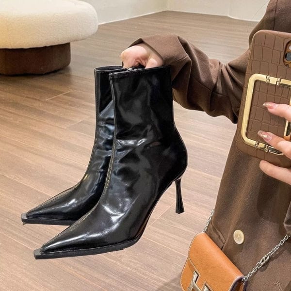 Velira Footwear Women Monako Smailiako Pirkinių Užtrauktuko Aulinukai