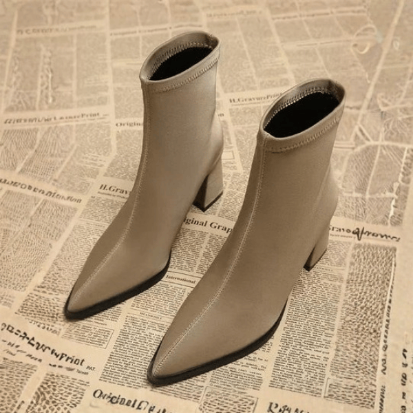 Velira Footwear Women Ruda / 5.0 Noelle Sleek Stretch Aulinukai