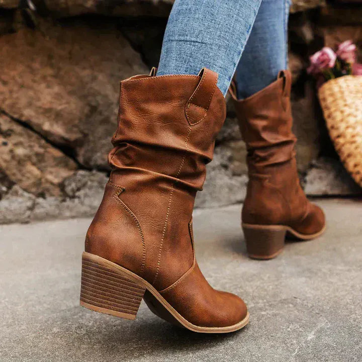 Velira Footwear Women Sierra Slouch-Detail Aulinukai