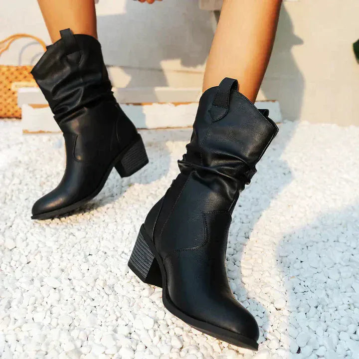 Velira Footwear Women Sierra Slouch-Detail Aulinukai