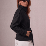 Velira High-Neck Belted Trench Coat | Isabelle Aukštos Kaklo Diržinis Paltas | Izabelė