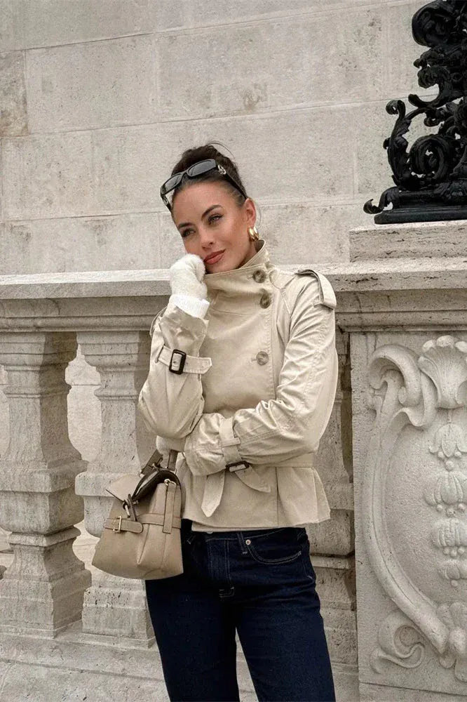 Velira High-Neck Belted Trench Coat | Isabelle Aukštos Kaklo Diržinis Paltas | Izabelė