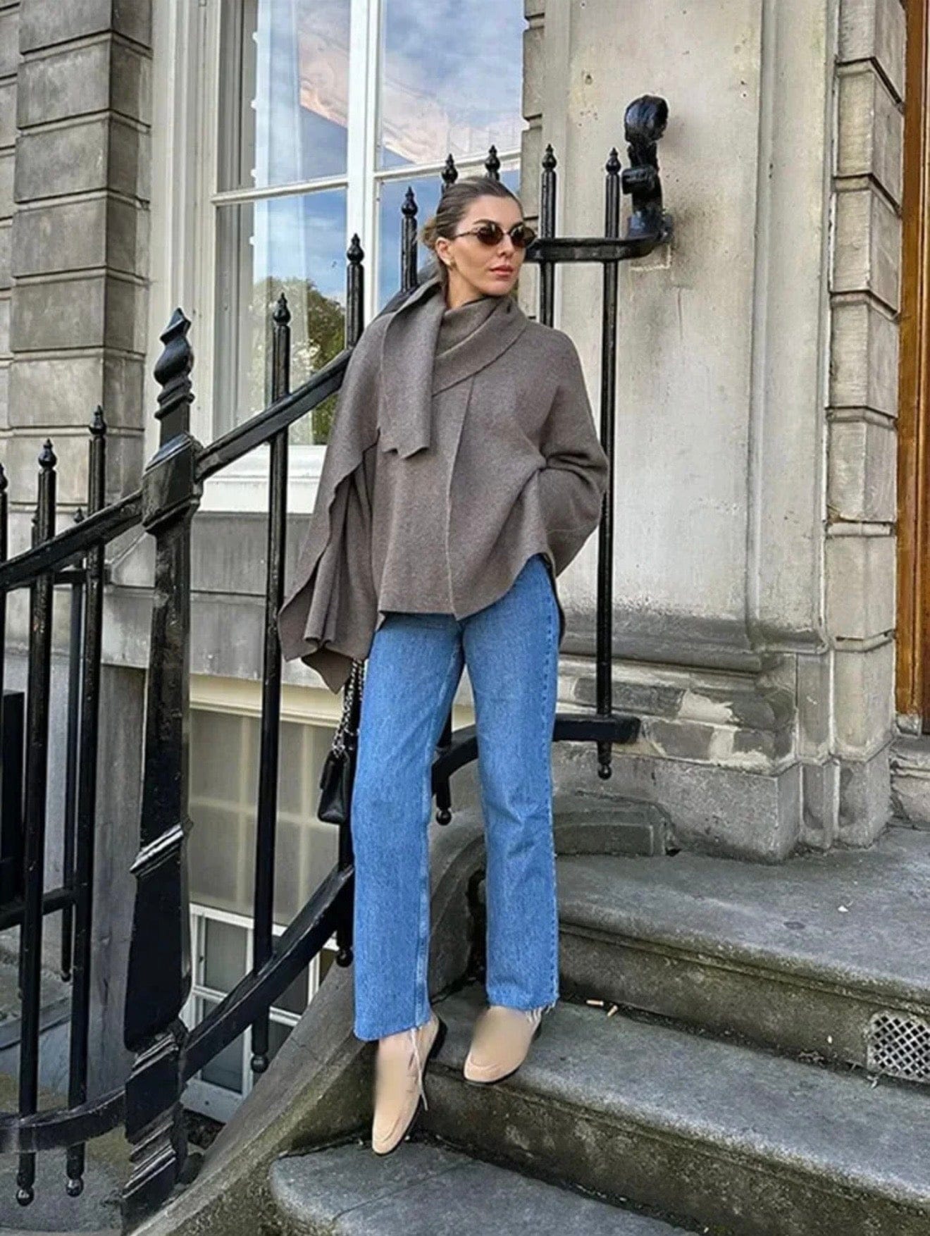 Velira Iris | Cowl Neck Cape Coat for Women Iris | Moteriškas Cape Paltas su Kaklo Apykakle
