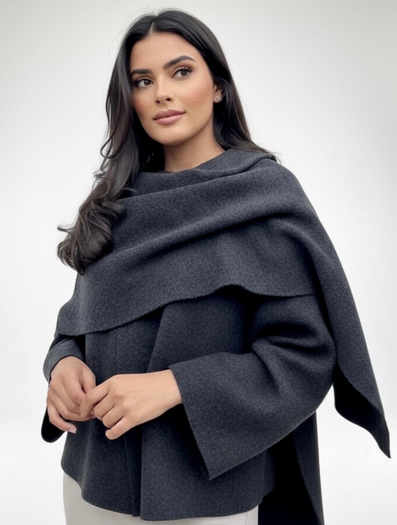 Velira Iris | Cowl Neck Cape Coat for Women Iris | Moteriškas Cape Paltas su Kaklo Apykakle