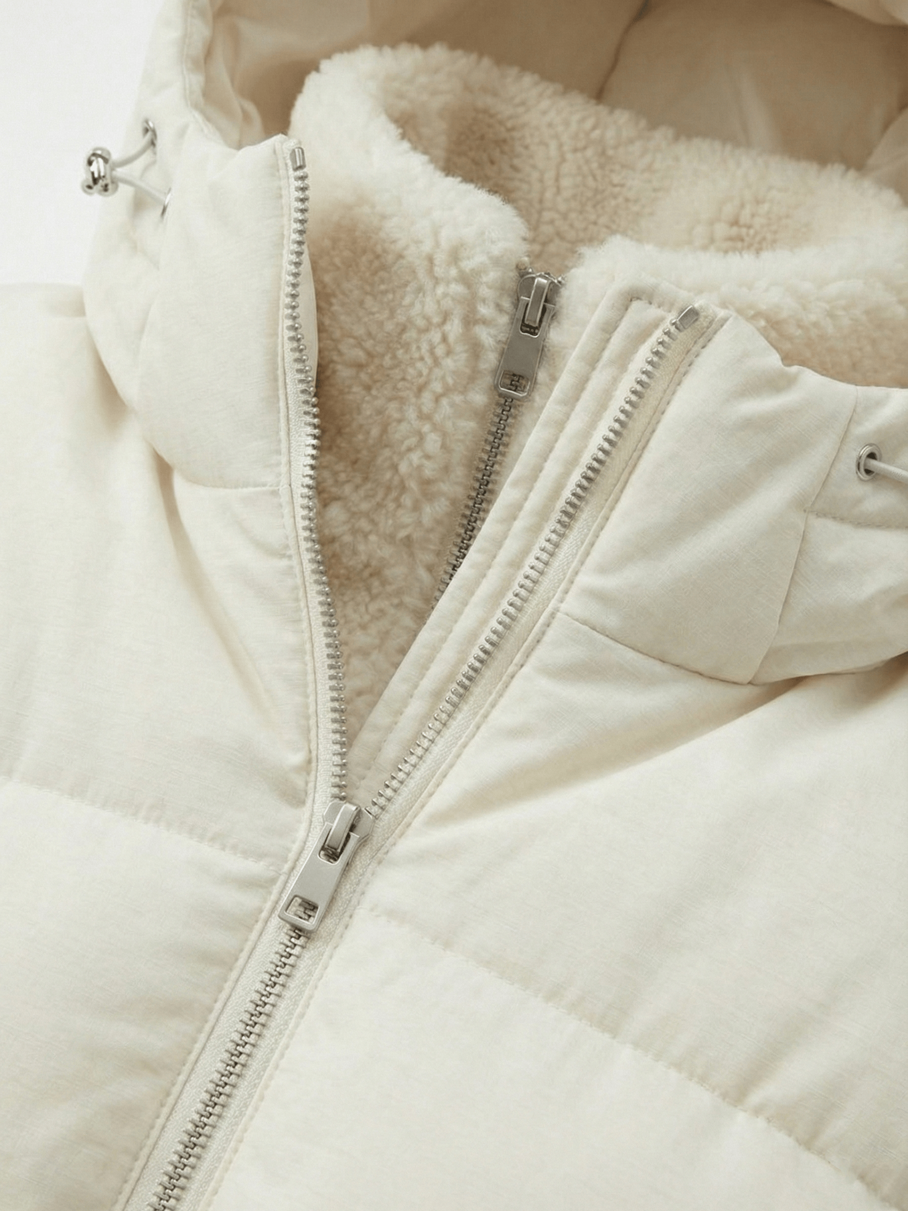 Velira Joane | Hooded Short Puffer Jacket with Plush Lining Joane | Trumpa pūkinė striukė su gobtuvu ir pūkine pamušalu