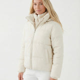 Velira Joane | Hooded Short Puffer Jacket with Plush Lining Joane | Trumpa pūkinė striukė su gobtuvu ir pūkine pamušalu