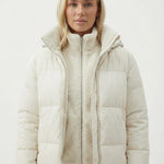 Velira Joane | Hooded Short Puffer Jacket with Plush Lining Joane | Trumpa pūkinė striukė su gobtuvu ir pūkine pamušalu