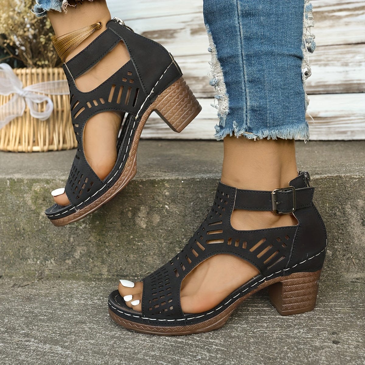 Velira Juoda (beveik išparduota) / 5 (36EU) Elena - Ergonomiški sandalai