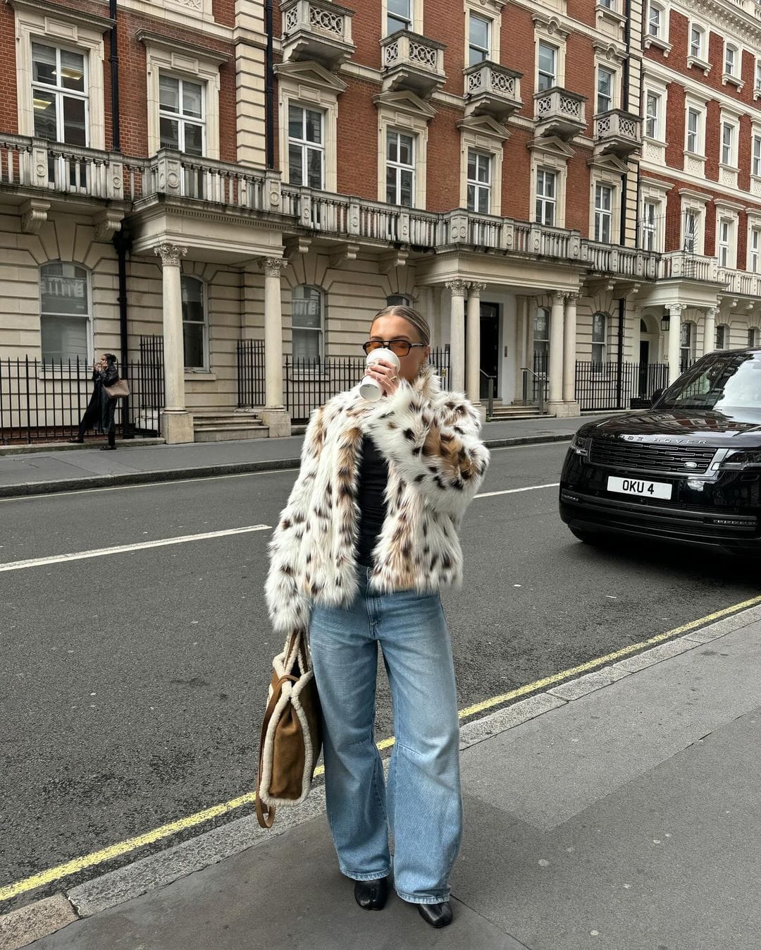 Velira Lea | Faux Fur Statement Winter Coat Lea | Dirbtinio kailio žiemos paltas