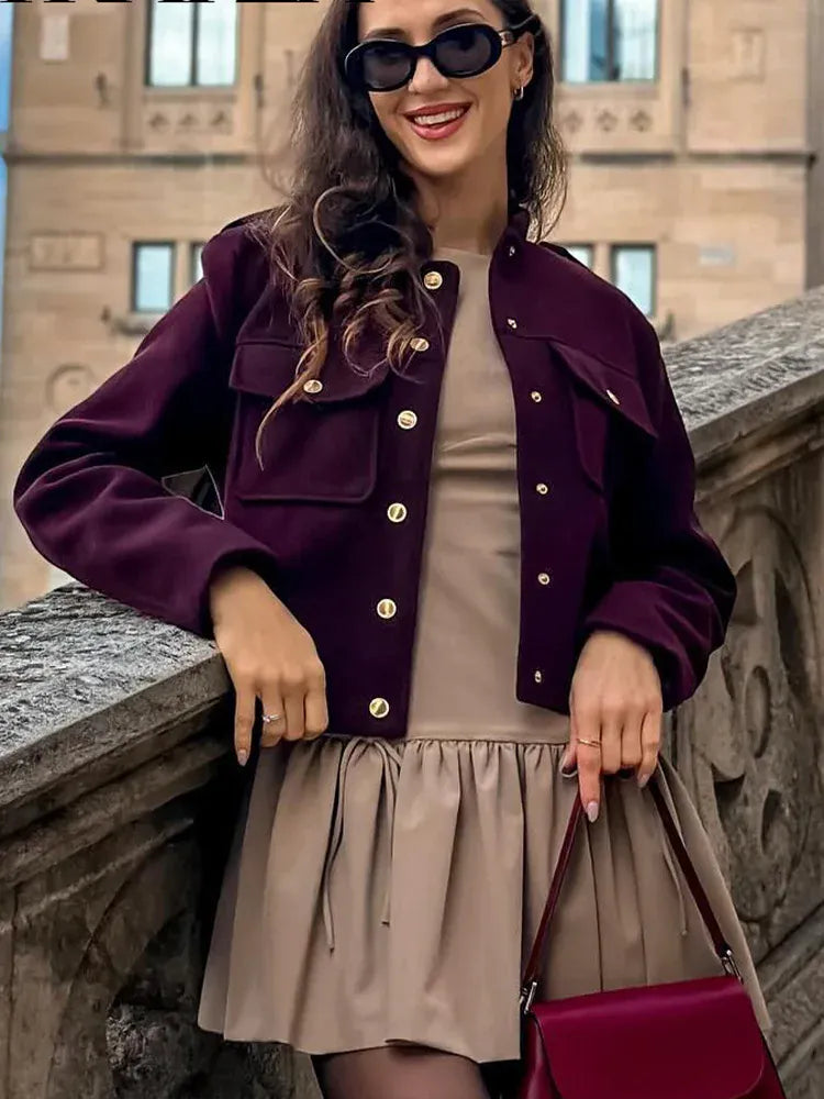 Velira Lilly | Burgundy Cropped Jacket with Gold Buttons Lilly | Bordo trumpa striukė su auksiniais mygtukais