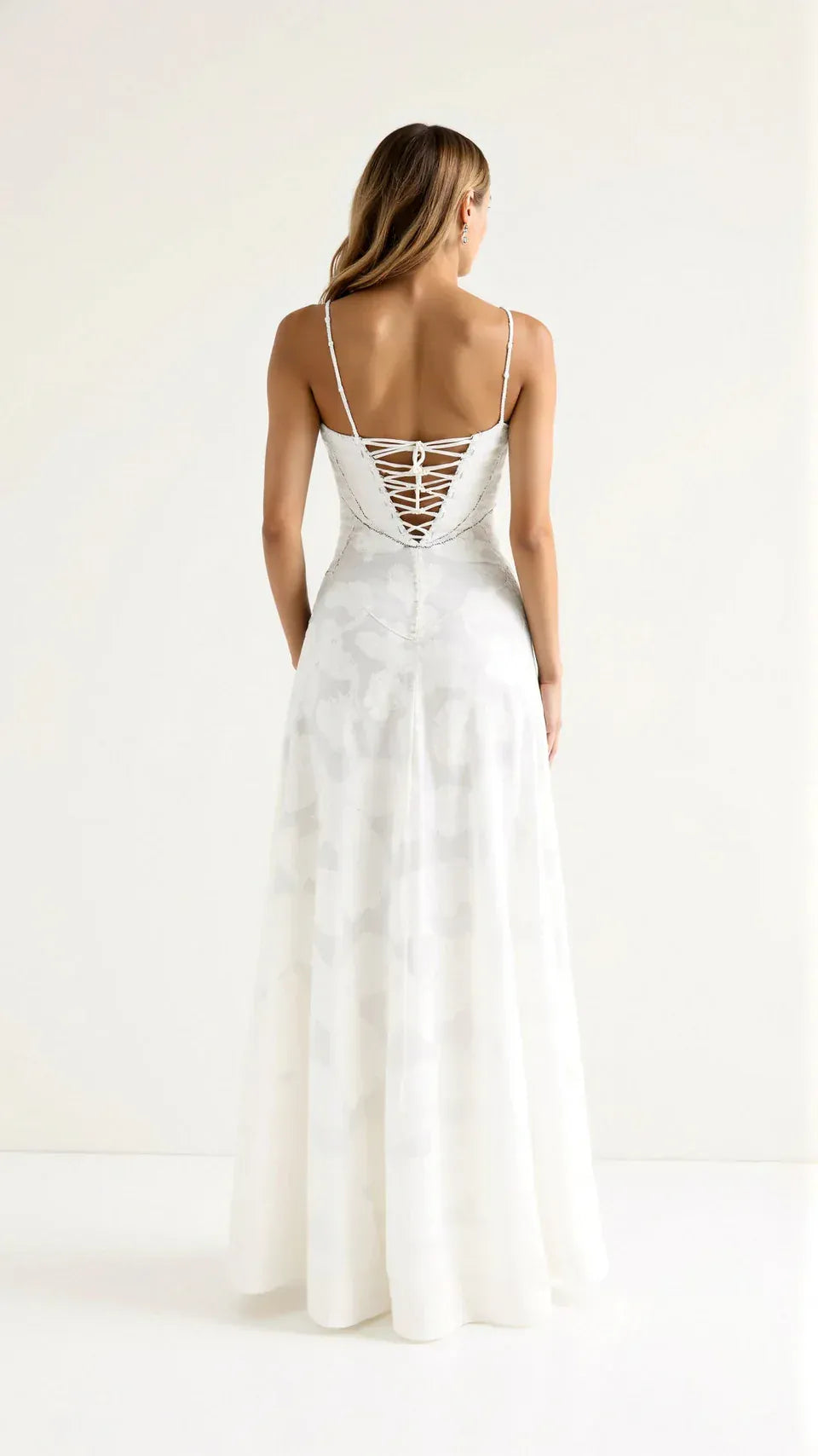 Velira Maxi Dress Annabelle Nėriniuotas Maxi Suknelė