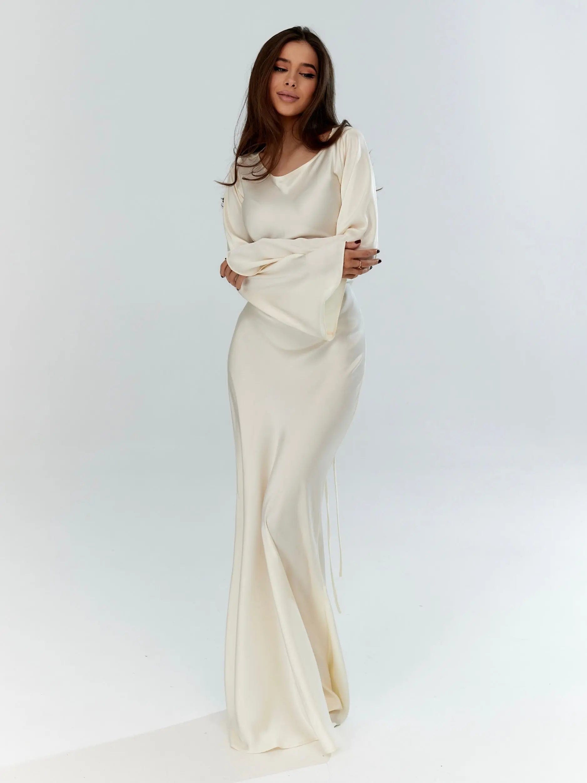 Velira Maxi Dress Balta / XS Ilgomis rankovėmis maksi suknelė