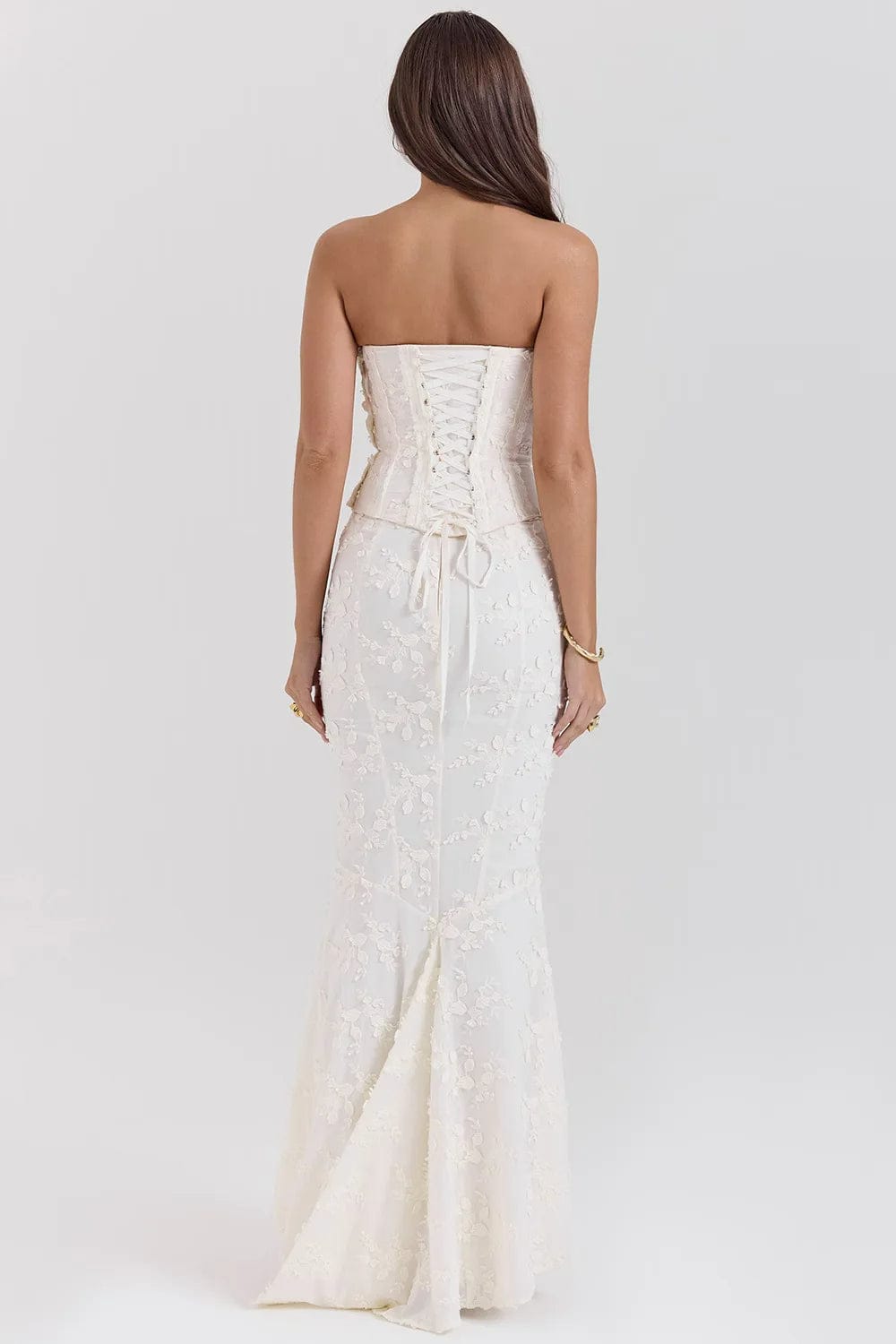 Velira Maxi Dress Be petnešų siuvinėta maksi suknelė