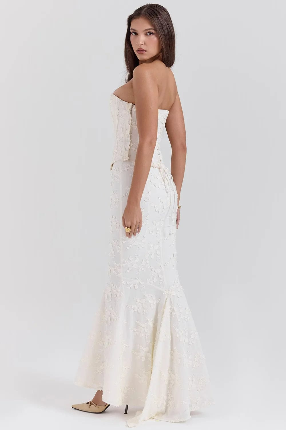 Velira Maxi Dress Be petnešų siuvinėta maksi suknelė