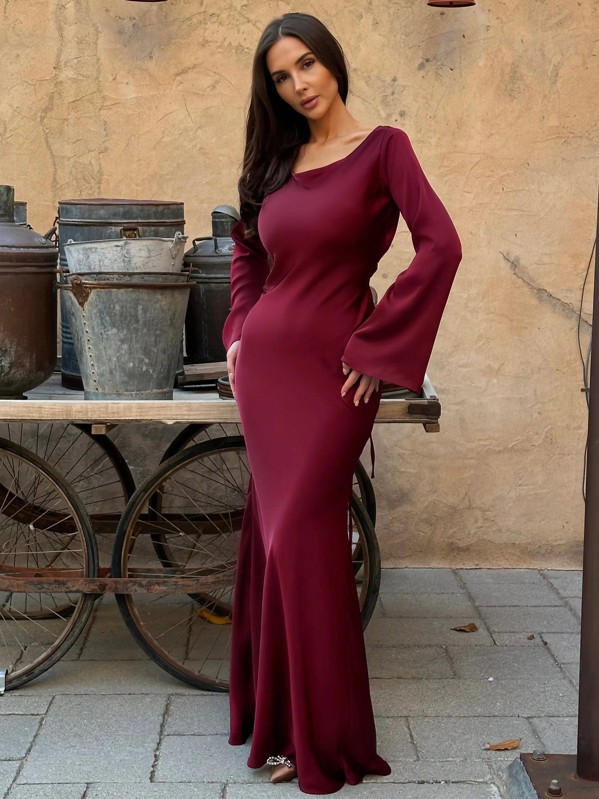 Velira Maxi Dress Bordo / XS Ilgomis rankovėmis maksi suknelė
