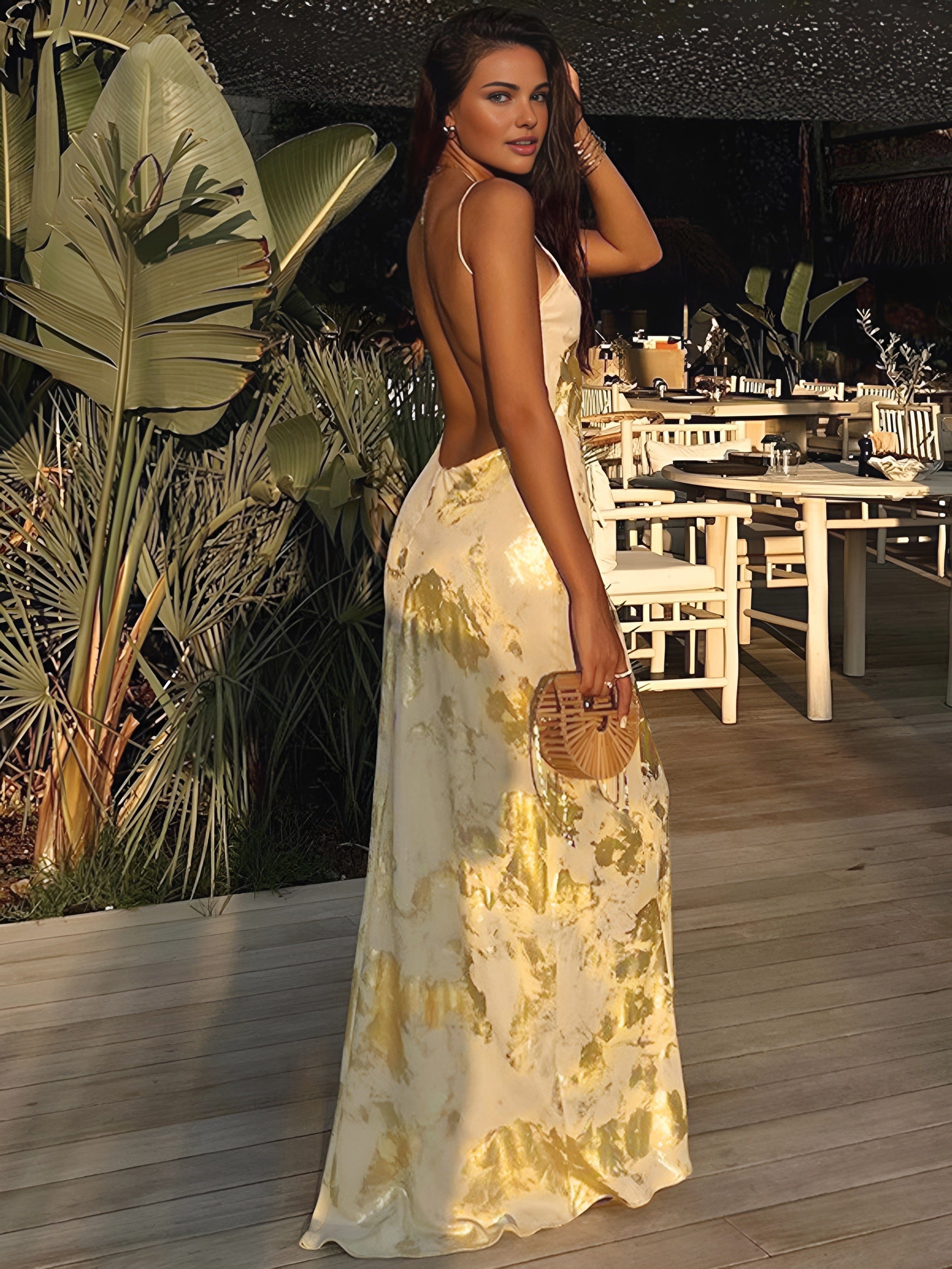 Velira Maxi Dress Geltona ir Aukso Maxi Suknelė